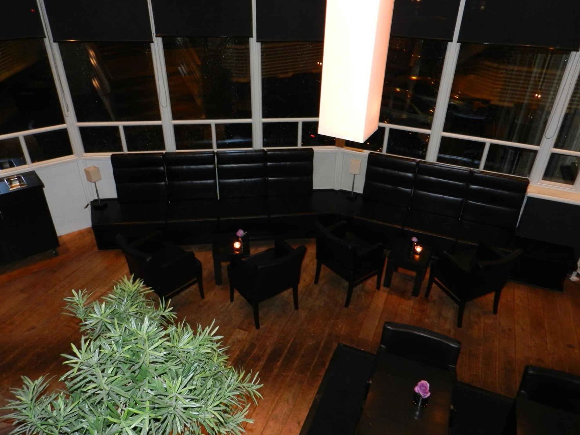 Van Der Valk Hotel Drongen Εξωτερικό φωτογραφία