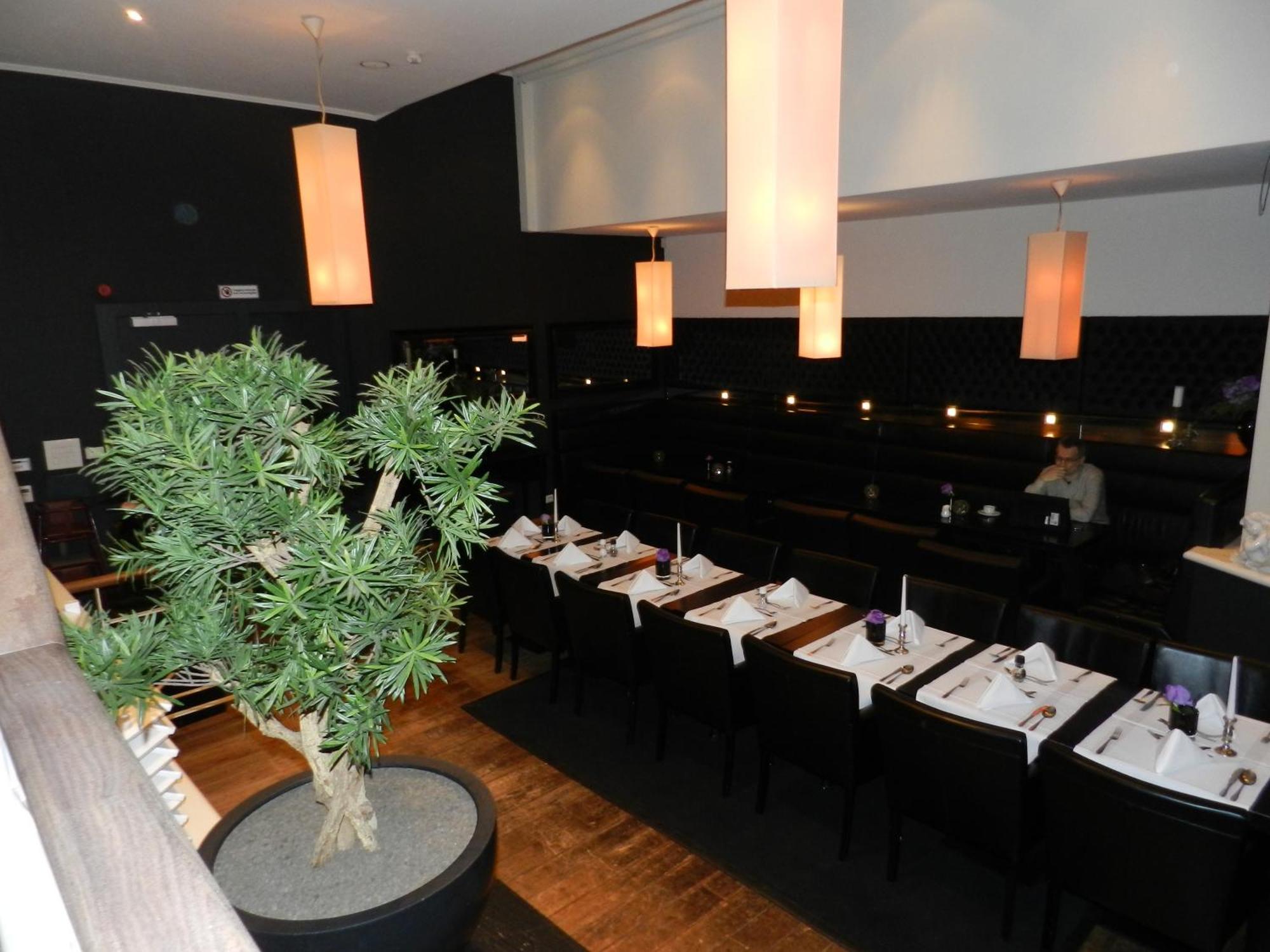 Van Der Valk Hotel Drongen Εξωτερικό φωτογραφία