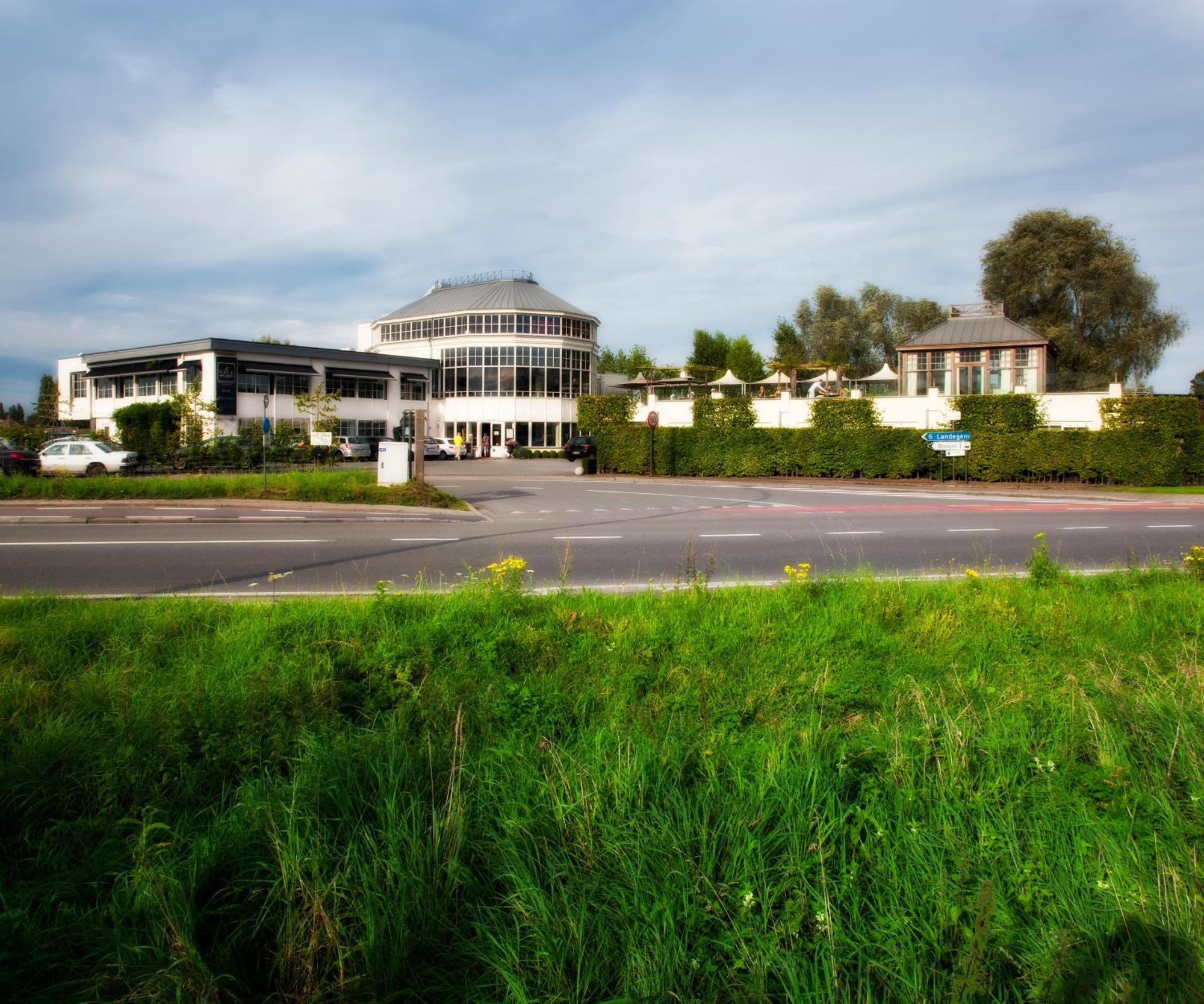 Van Der Valk Hotel Drongen Εξωτερικό φωτογραφία