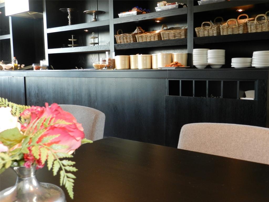 Van Der Valk Hotel Drongen Εξωτερικό φωτογραφία